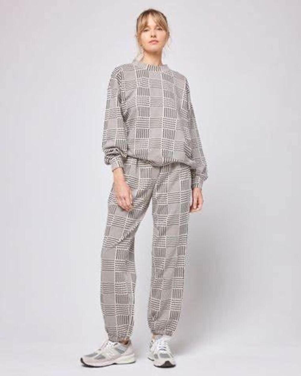 L*Space Sprinter Plaid Print Relaxed Fit Cream Black Jogger Sweatpants Size S